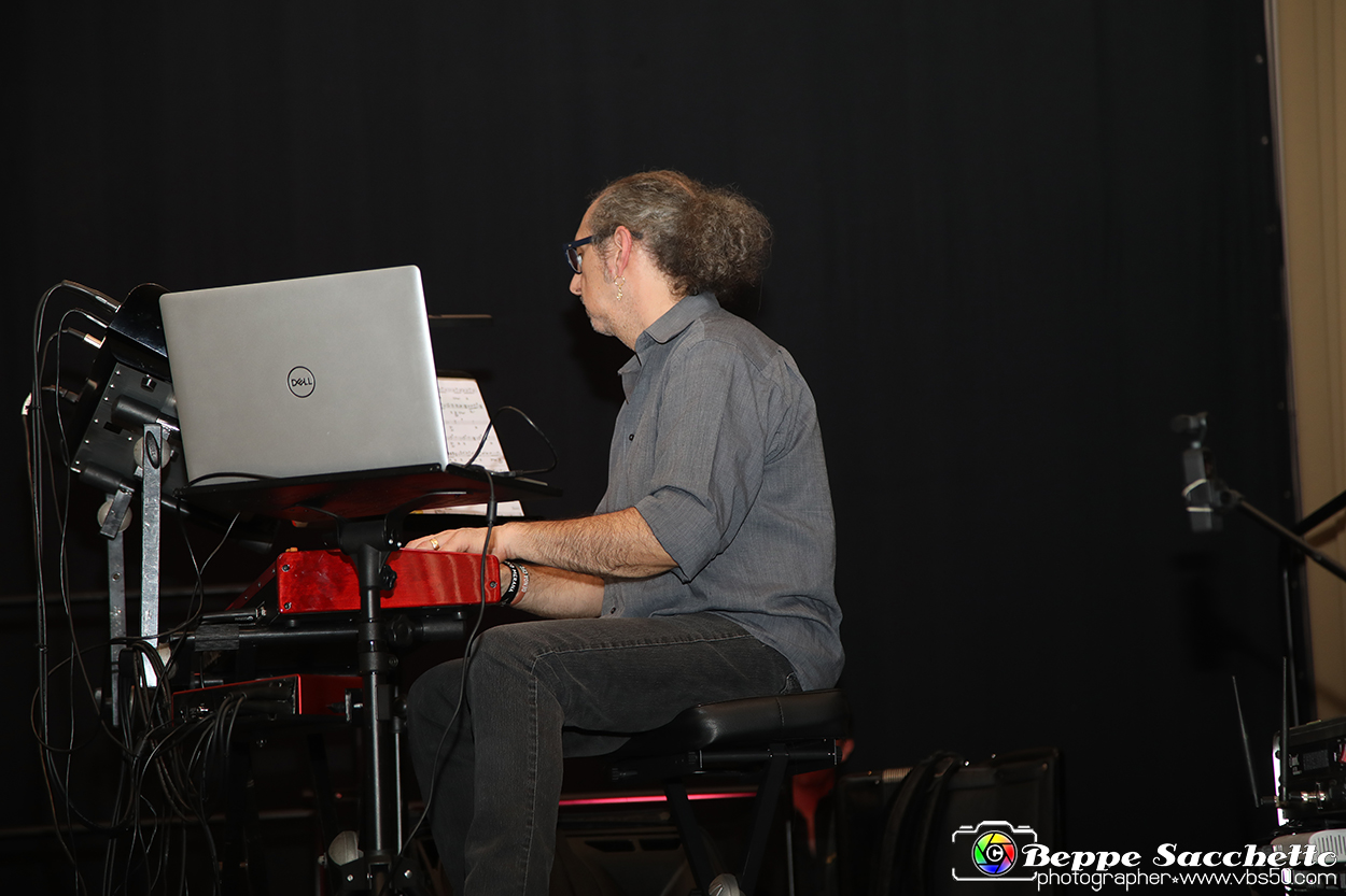 VBS_10044 - Concerto Marco Soria  'Amemanera Musica dalle radici'.jpg
